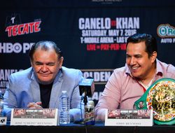 фото - Тренер Сауля Альвареса заинтересован в сотрудничестве с Энди Руисом