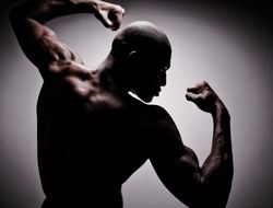 фото - «Чёрный поляк» Угонох готов драться с Джошуа в ноябре — промоутер 