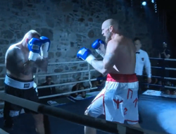 фото - «Нордический кошмар» Хелениус удосрочил небитого соотечественника: видео