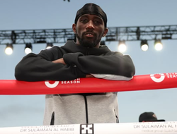 фото - Кроуфорд хочет, чтобы Дэвис и Стивенсон провели бой в андеркарде его мегафайта с Канело