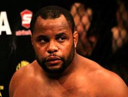 фото - (ММА) Дэйна Уайт: «В полутяжелом весе Кормье превратится в животное»