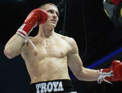 фото - Трояновский выйдет в ринг через 10 дней, соперник – филиппинец