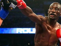 фото - Кроуфорд остановил Диаса