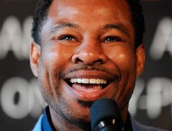 фото - Шейн Мосли: «Альварес должен просто выйти и побить Мэйуэзера»