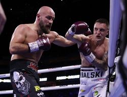 фото - Махач заказывали? «Свирепый» Бабич падал, но побил Бальски — видео