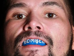 фото - Первая защита тяжа Тони Беллью: за WBC с ним сразится Флорес