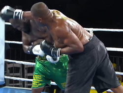 фото - Деды не подвели: Раддок и Тони устроили жёсткую рубку — видео