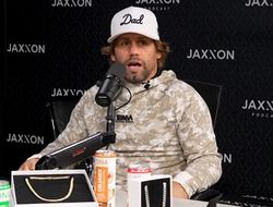 фото - Фэйбер назвал бойца, у которого есть шансы побить Чимаева