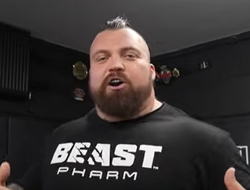 фото - «Самый сильный человек в мире» почувствовал себя маленькой девочкой с Аспиналлом