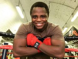фото - Айзек Догбо зарядился на покорение нескольких весовых категорий