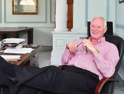 фото - Усик, Фьюри или реванш с Дюбуа? Барри Хирн о вариантах Джошуа