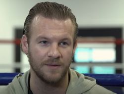 фото - Экс-тренер Фьюри предостерёг его насчёт боя с Усиком