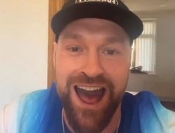 фото - Тайсон Фьюри: «Грёбаный бомжара Красюк — худший менеджер в истории!»