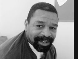 фото - Умер Фрэнки Рэндалл. Он первым победил Хулио Сесара Чавеса и отправил его в нокдаун