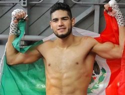 фото - Рамирес предлагает Канело задержаться в суперсреднем весе на объединительный бой