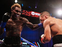 фото - А-Чарло: Хотел нокаутировать Деревянченко, но и так закрыл ему рот