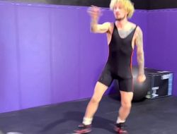 фото - О’Мэлли побывал на шоу RAF 6, а теперь «готовится к дебюту» — забавное видео