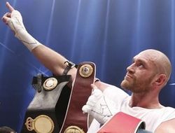 фото - Фьюри сегодня откажется от титула чемпиона WBO — СМИ