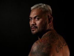 фото - Марк Хант завершил карьеру, нокаутировав небитого бойца. Это первая победа ветерана в боксе: видео