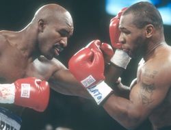 фото - Холифилд предупредил Тайсона: Если не хочешь, чтобы я начал гасить, то не бомби сам