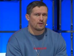 фото - «Мы отстраиваем дома с нуля». Усик об издевательствах России над украинцами