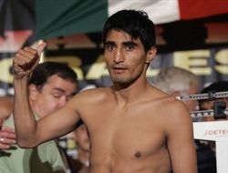 фото - Эрик Моралес будет награжден особым поясом WBO