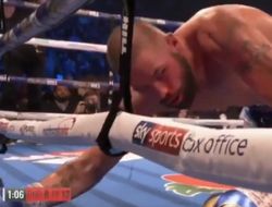 фото - Усик уложил Беллью на спину под канаты: видео нокаута