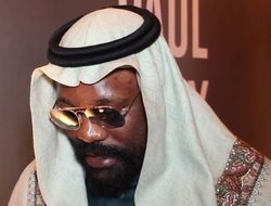 фото - Видео: Фьюри хотел поцеловать Чисору в Саудовской Аравии, но спохватился — пристрелят!