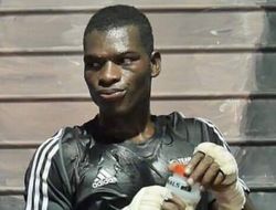 фото - Комми что-то увидел в бою Лопес–Ломаченко: хочет использовать против Василия