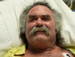 фото - Легенду UFC госпитализировали из-за проблем с дыханием