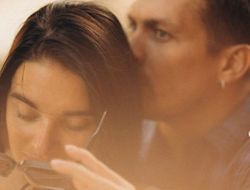 фото - Жена Усика передала привет захватчикам: видео с фронта