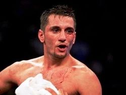 фото - Серхио Мора остановил Милтона Нуньеса