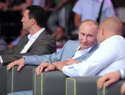 фото - Фёдор Емельяненко: «Володя дрался грязновато, но победил он уверенно»