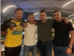 фото - Хижняк с Усиком и Гвоздиком, Тайсон в Киеве, ринг-гёлз TR в бикини — соцсети