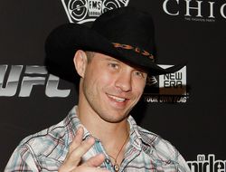 фото - Через две недели Серроне заменит Альвареса в бою с Хендерсоном