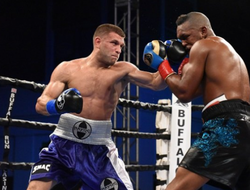 фото - Альварес-Деревянченко: менеджер украинца — о ходе переговоров