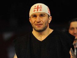 фото - Хурцидзе протестирует Дагласа в первую субботу марта