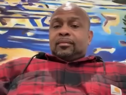 фото - Рой Джонс: «Почему бы Дэвису не сразиться с Ломаченко прямо сейчас?»