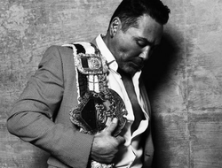 фото - Дэвису вынесут приговор 5 мая — Де Ла Хойя вне себя от радости