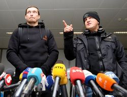 фото - Промоутер Усика отреагировал на слухи о том, что Джошуа и Фьюри договорились о схватке: Мы будем стоять на своём!