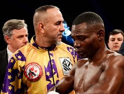 фото - У Ригондо нет перелома руки — промоутер кубинца