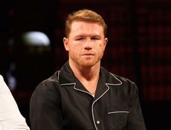 фото - «На бой Бетербиева и Бивола не поеду». Пресс-конференция Канело после победы над Берлангой