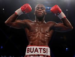 фото - Британский топ-проспект Буатси заговорил о Бетербиеве и Биволе