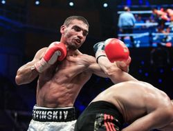 фото - Мисматч-шоу в Екатеринбурге: Скавинский не сумел нокаутировать Атрохова