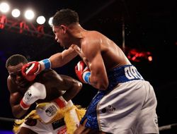 фото - Ортис побил Нахира, во втором бою судейский скандал — видео