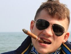 фото - Денис Беринчик повалял, но не забил венгра Мижеи