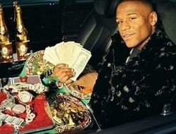 фото - Мэйуэзер: Могу вернуться как боец UFC и сделать миллиард долларов