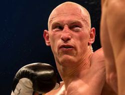 фото - Перенесен бой Кшиштофа Влодарчика с Жан-Марком Мормеком