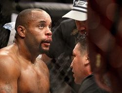 фото - Кормье о слабом месте Джонсона: Он теряется, как Тайсон