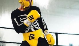 Суперивент в Кыргызстане перенесли, дебют Уиттакера, дата Сепеды и Роуча